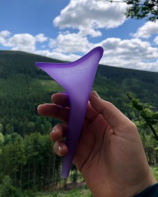 🌿 Nature is calling… and you don’t need to look for bushes anymore! 😏 🚺 With LadyP, you can pee standing up, making it...
